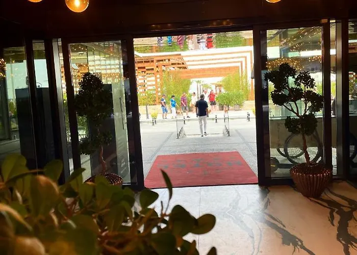 Sunrise By The Sea Năvodari